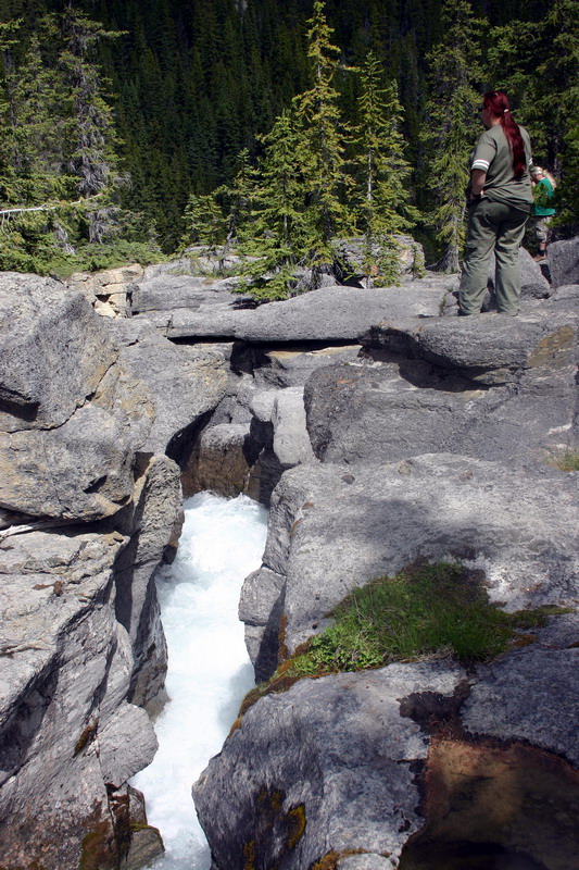 090717_089t4_icefieldsparkway_bigbend