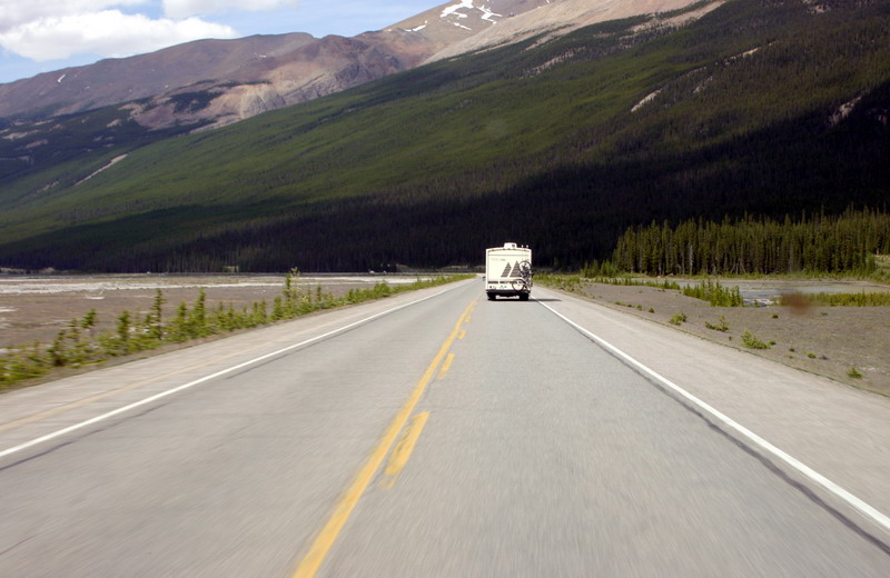 090717_108t_icefieldsparkway