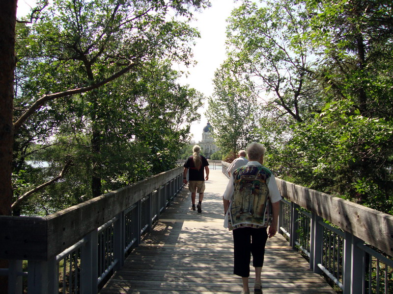 090723_07_regina_wascanalake