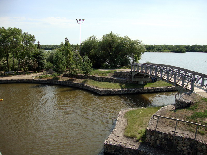 090723_09_regina_wascanalake