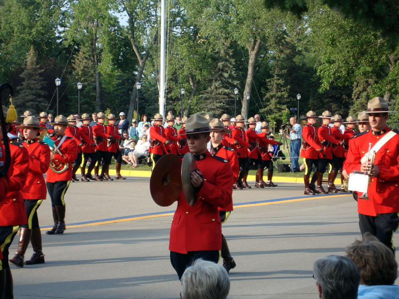 090728_11_rcmp_sunsetceremony
