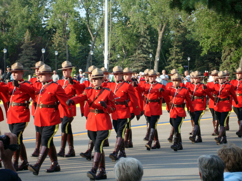 090728_12_rcmp_sunsetceremony