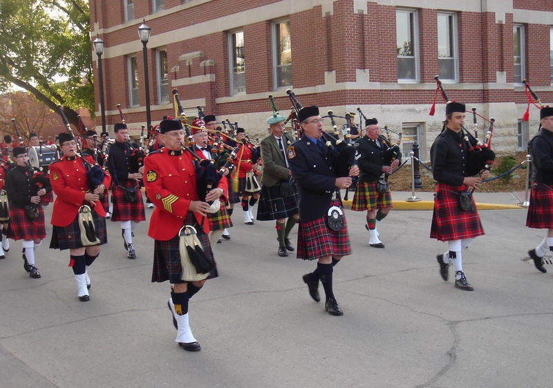 090728_12a_rcmp_sunsetceremony