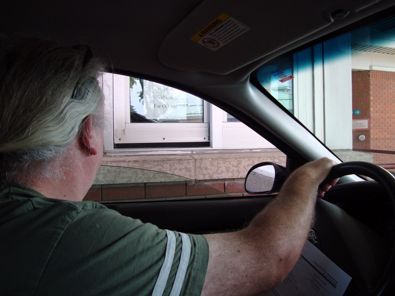 100624_08_canadianborder
