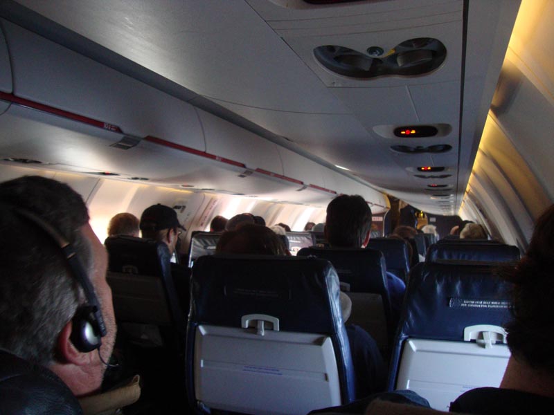 101009_002_flight