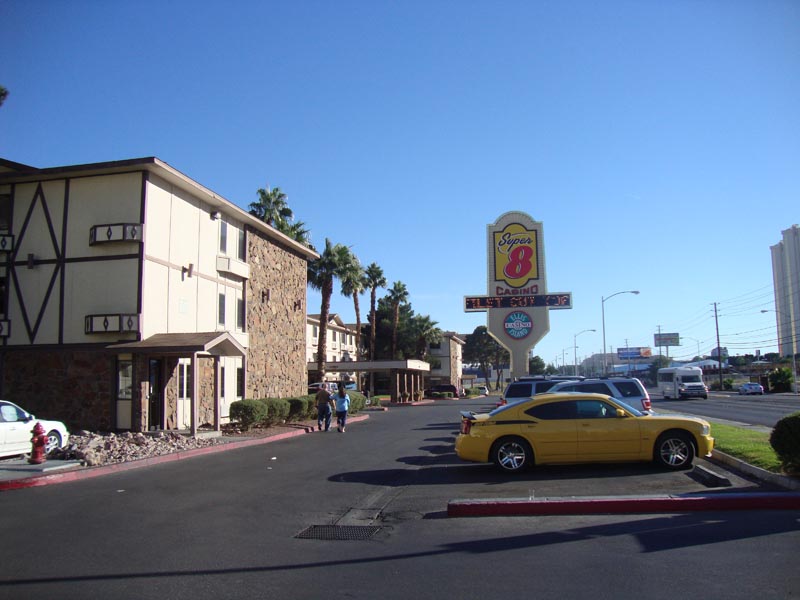 101009_035_lasvegas_super8