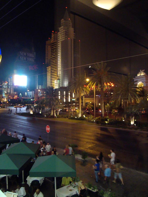 101010_160_lasvegas_wedding