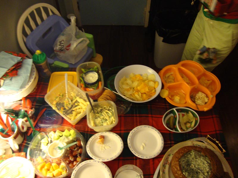 101204_15_uglyxmassweaterparty