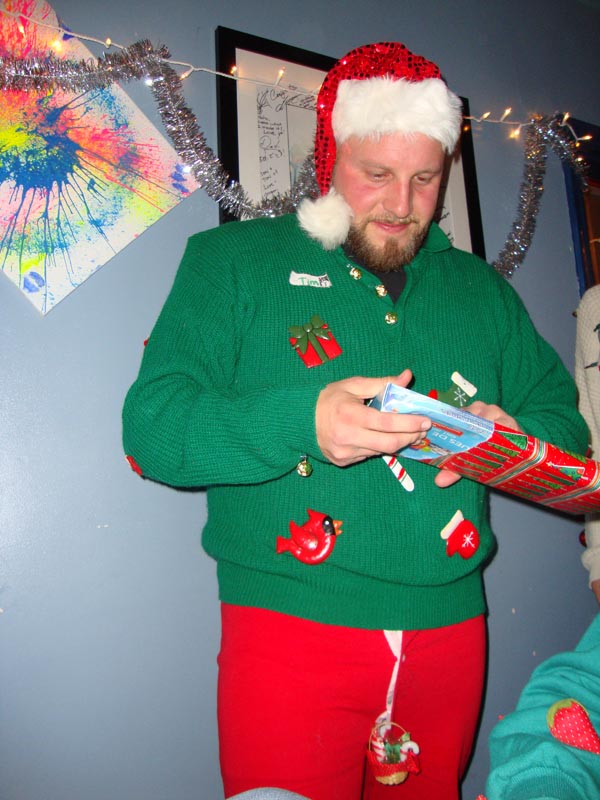 101204_33_uglyxmassweaterparty