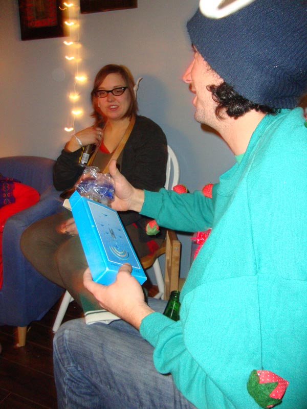 101204_39_uglyxmassweaterparty_megan_john