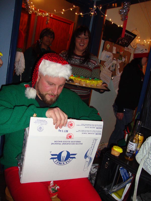 101204_63_uglyxmassweaterparty