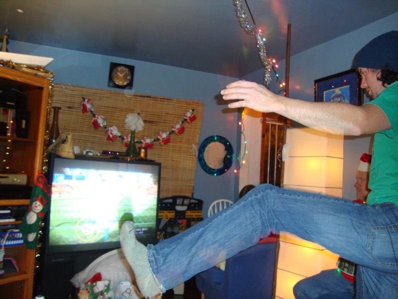 101204_72_uglyxmassweaterparty