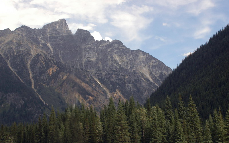 100826_050_rogerspass