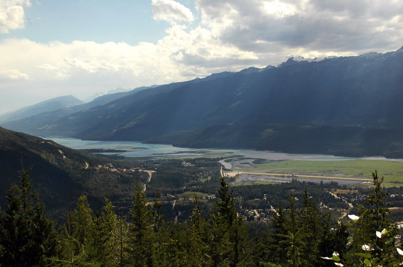 100826_083_revelstoke
