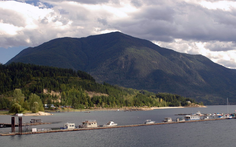 100904_11_nakusp
