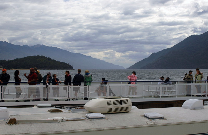 100905_107_kootenaylakeferry