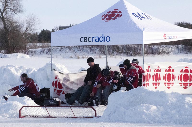 110212_16_prairie_hockey_wascana_lake
