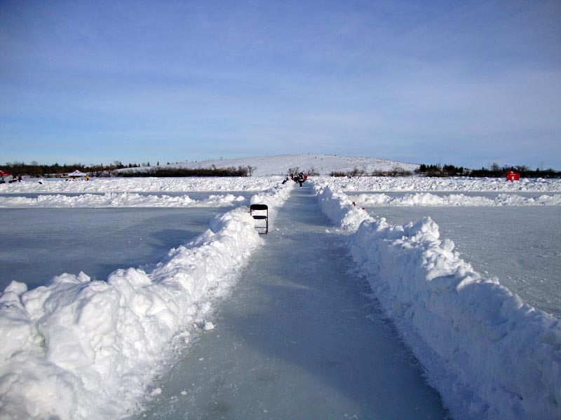 110212_19_prairie_hockey_wascana_lake
