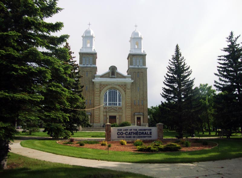 110619_21_gravelbourg_cathedral
