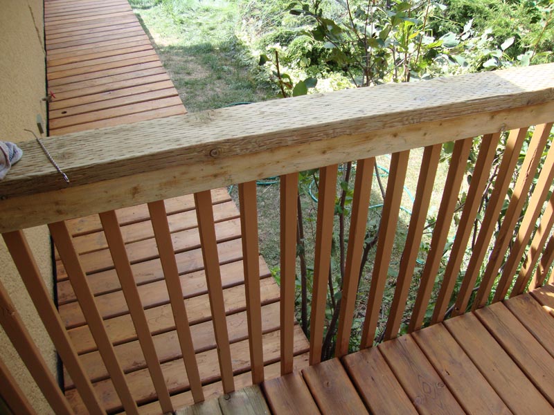 110820_09_deck