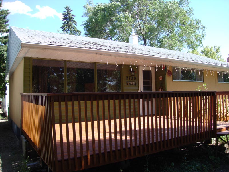 110823_11_deck