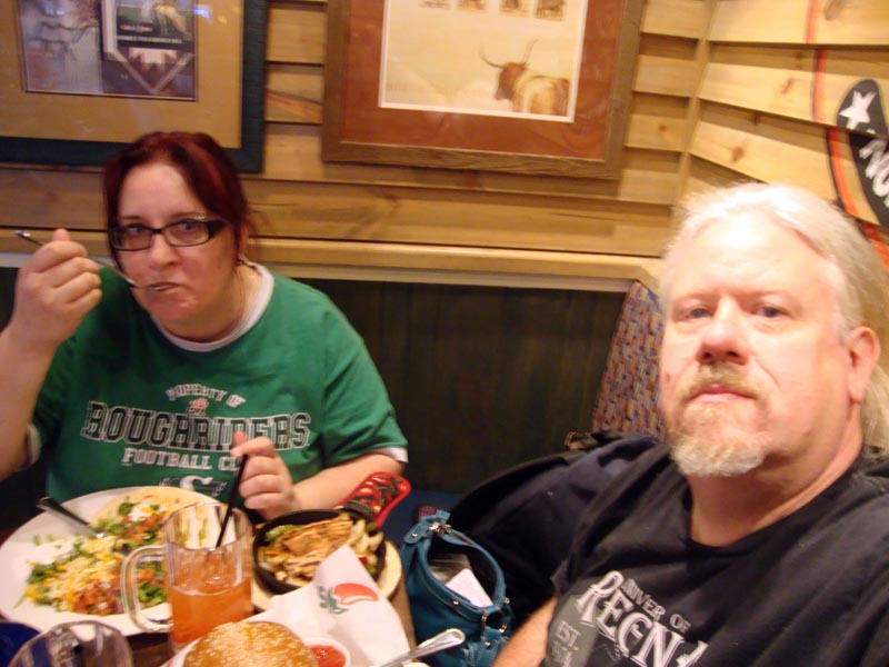 110920_026_airportcalgary_chilis