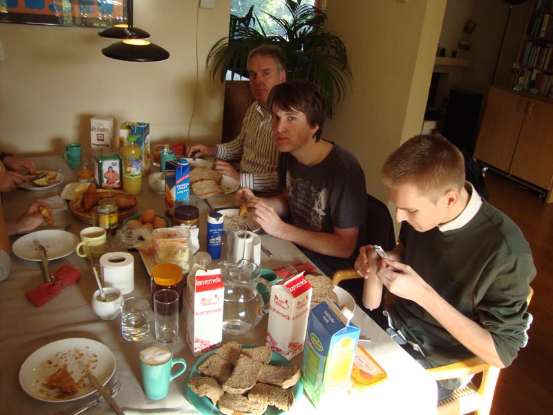 110922_001_nieuwvennep_ton_sander_martijn