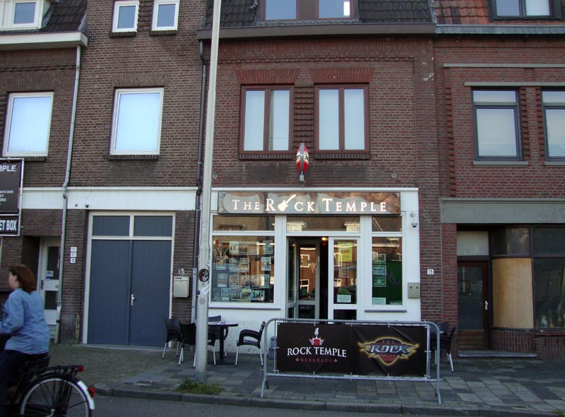 110924_021_kerkrade_rocktemple