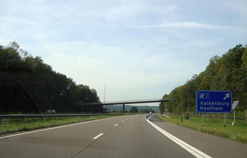 110926_007_ontheroad