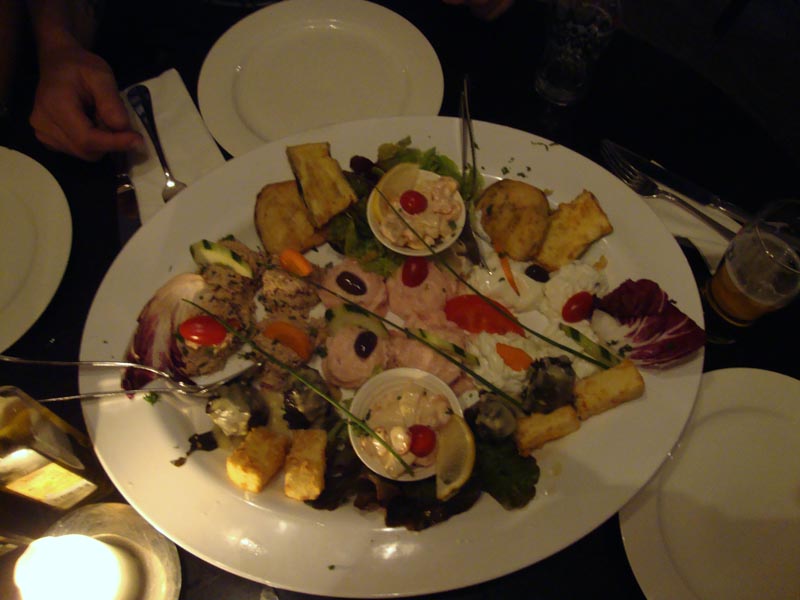 110928_049_eindhoven_greekfood