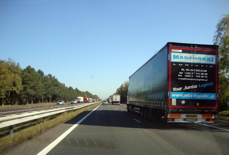110930_004_ontheroad