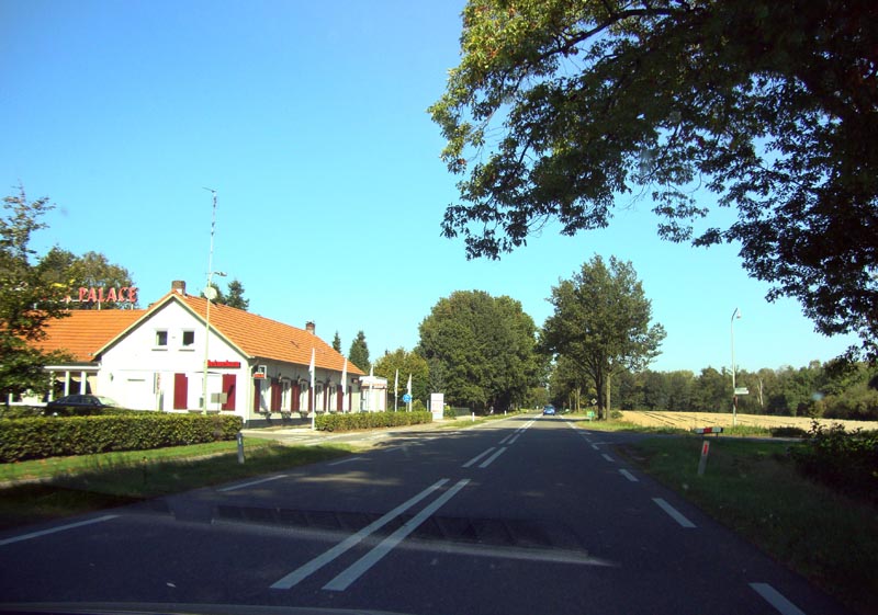 110930_006_ontheroad