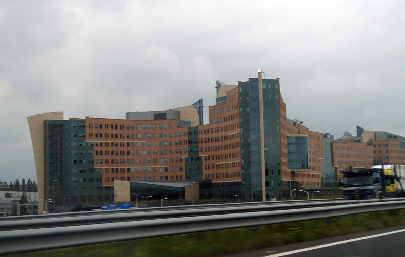 111004_008_ontheroad