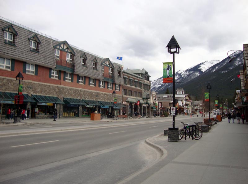 110502_085_banff