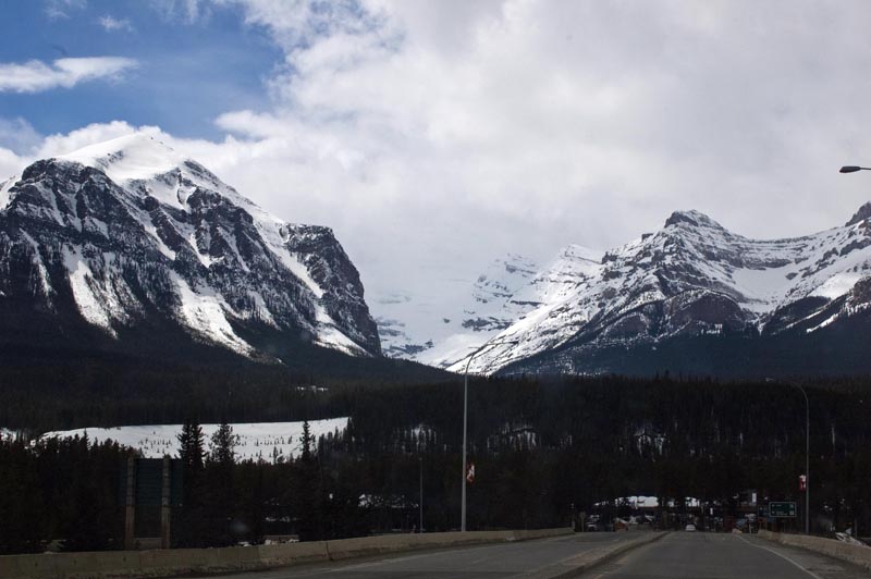 110503_082_lakelouise