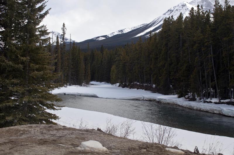 110503_147_lakelouise