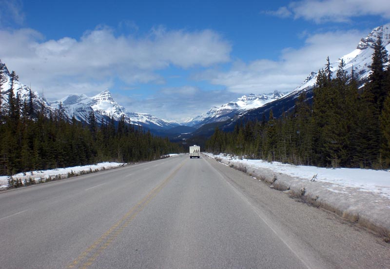 110504_065e_icefieldspkwy