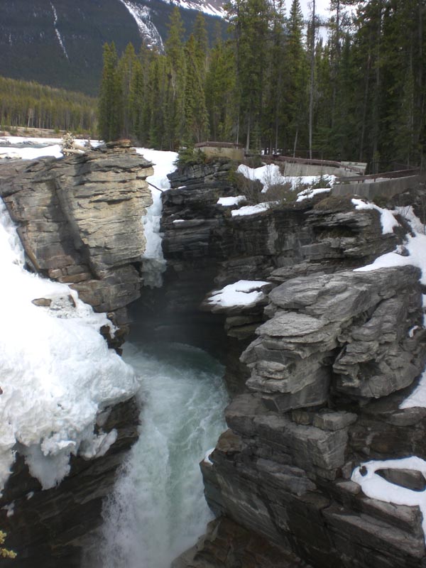 110504_112e_athabascafalls