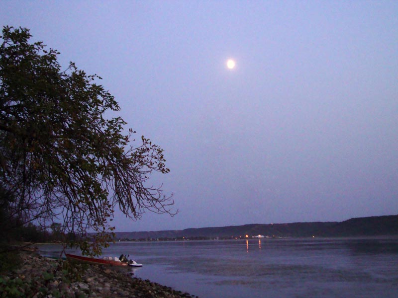 120827_055_crookedlake