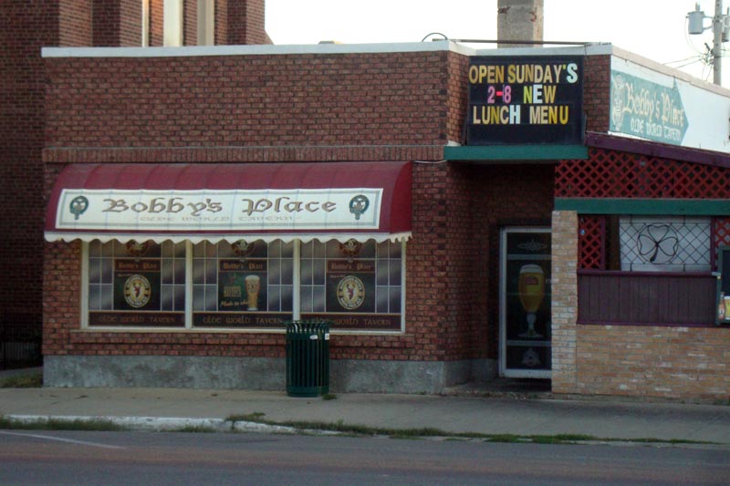 120921_014_moosejaw_bobbysplace