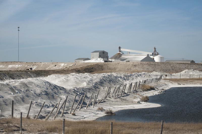 120922_016_highway1_saltmine
